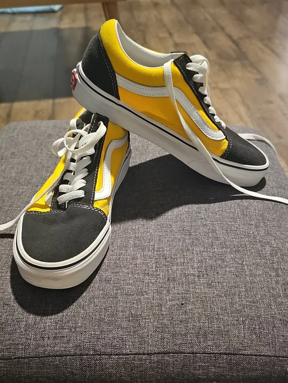 Vans Old Skool Sneakers Men 6 Women 7.5 Yellow Black White Tennis Shoe Skate